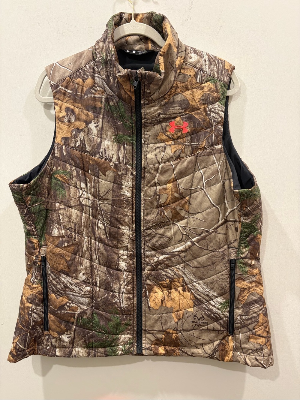 Under Armour Women's Realtree Camo Quilted Puffer Vest hunting fall outdoors
